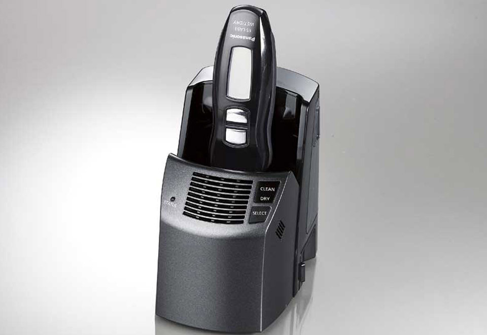 SelfCleaning Shaver Sharper Image