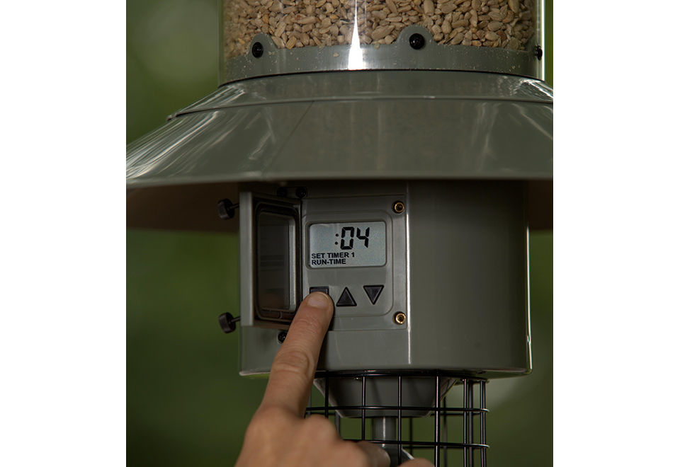 Automatic Bird Feeder Sharper Image