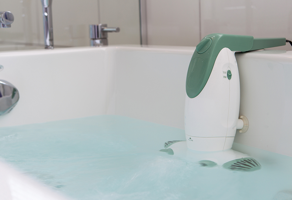 Dual Jet Bath Spa Sharper Image