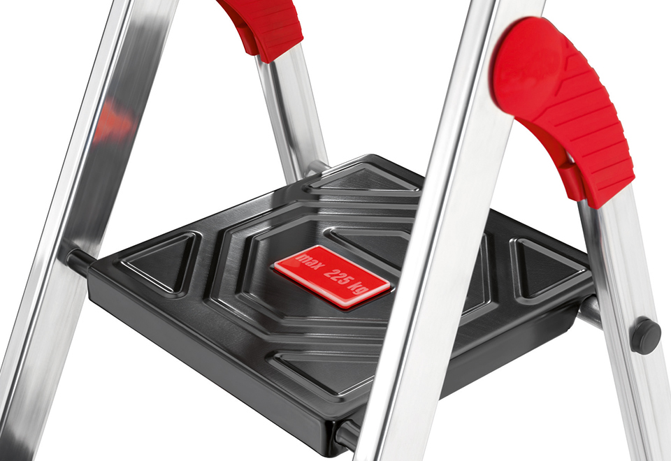 Heavy Duty Lightweight 6Step Ladder Sharper Image