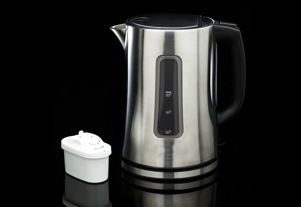 The Only Hot Water Kettle With BuiltIn Filtration Sharper Image