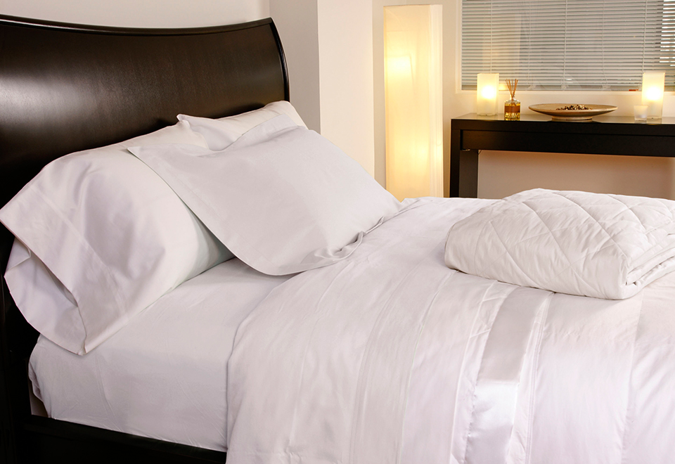 Temperature Regulating Sheet Set Sharper Image