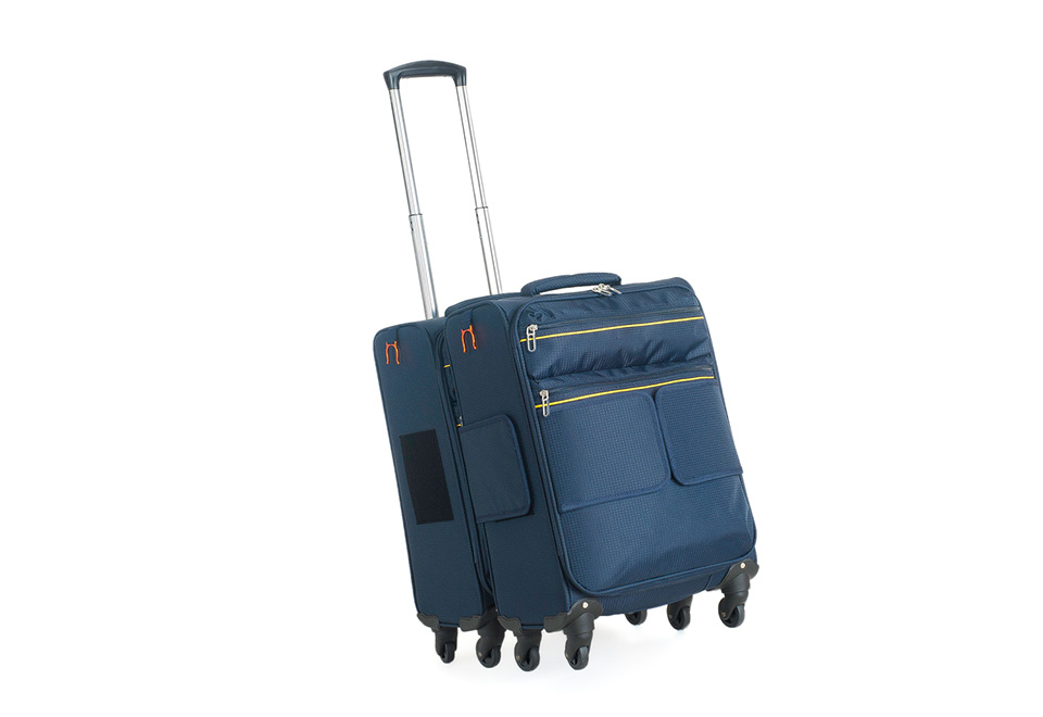 The First BuiltIn Connectable Luggage System 2 Piece Carry On