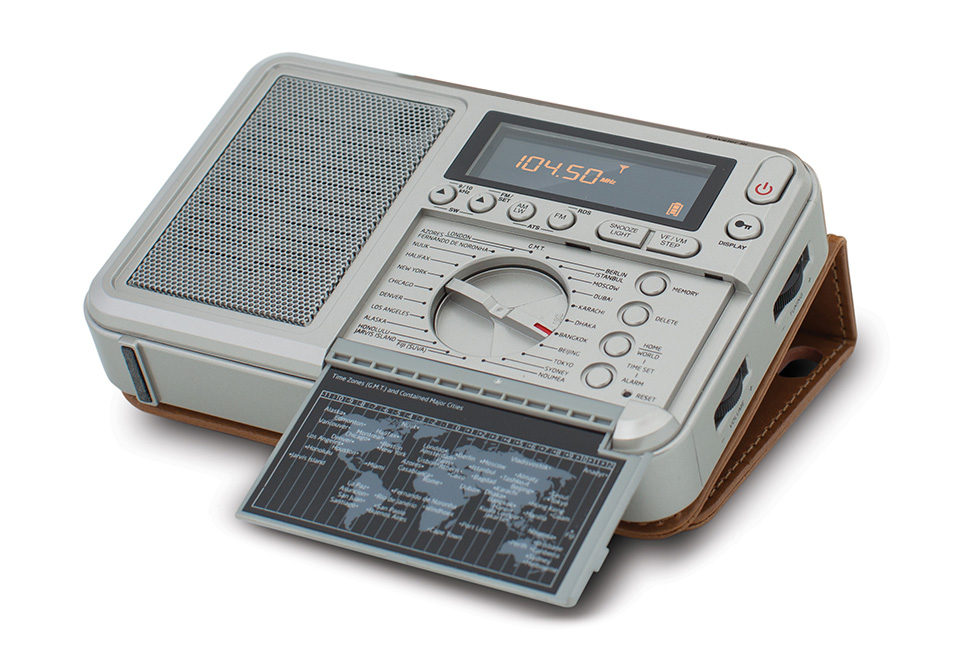 Executive Traveler Portable Radio Sharper Image