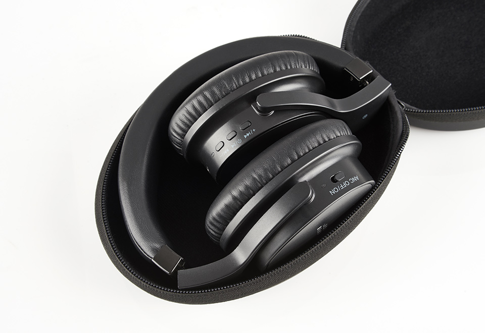 Noise Cancelling Bluetooth Headphones Sharper Image