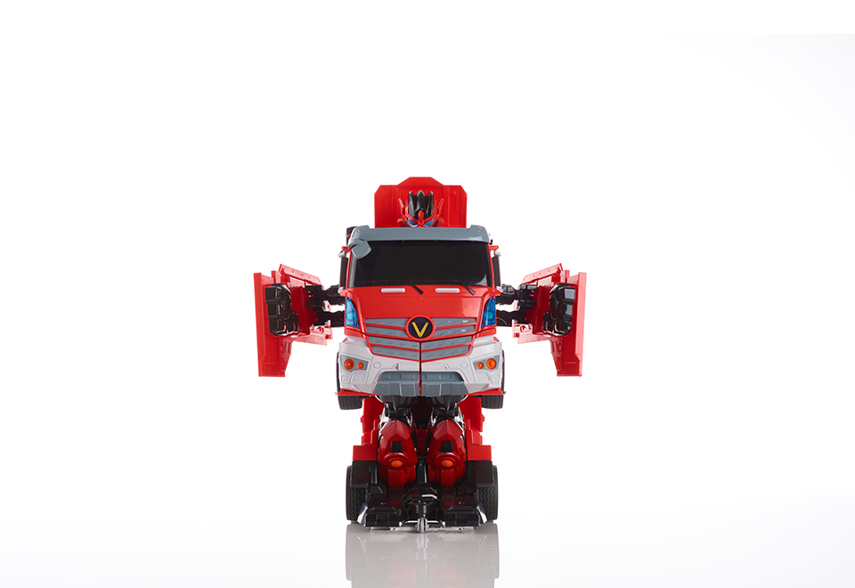 Auto Transforming Remote Controlled Battle Bots (Set of 2) Sharper Image
