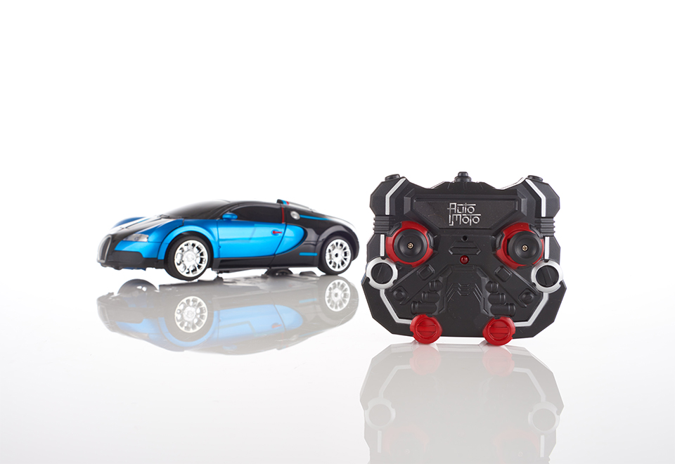 Auto Transforming Remote Controlled Battle Bots (Set of 2) Sharper Image