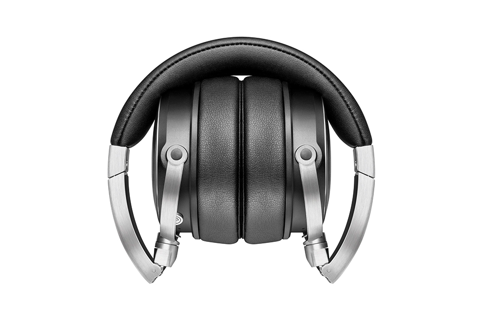 Ear Equalizing Bluetooth Headphones Sharper Image