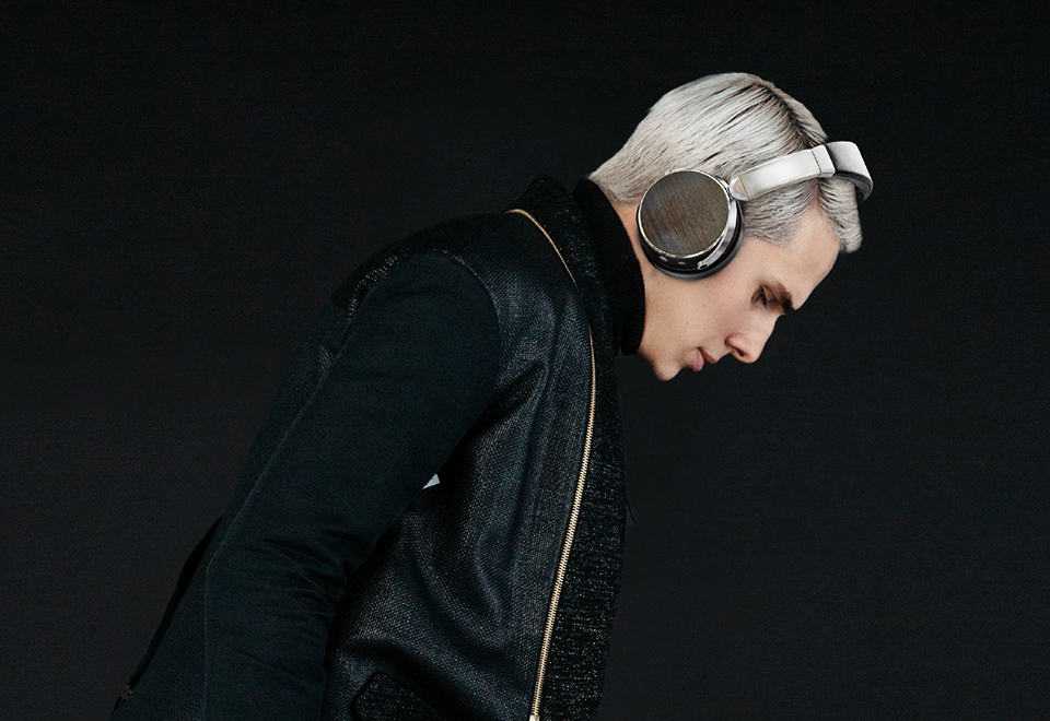 Ear Equalizing Bluetooth Headphones Sharper Image